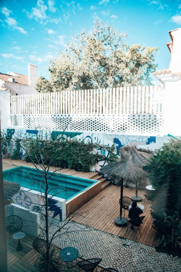 Отель Selina Secret Garden Лиссабон Экстерьер фото